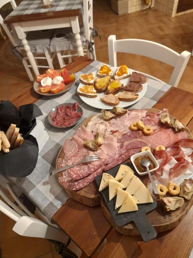 Il Giardino Dei Flintstones B&B Cerveteri Kültér fotó