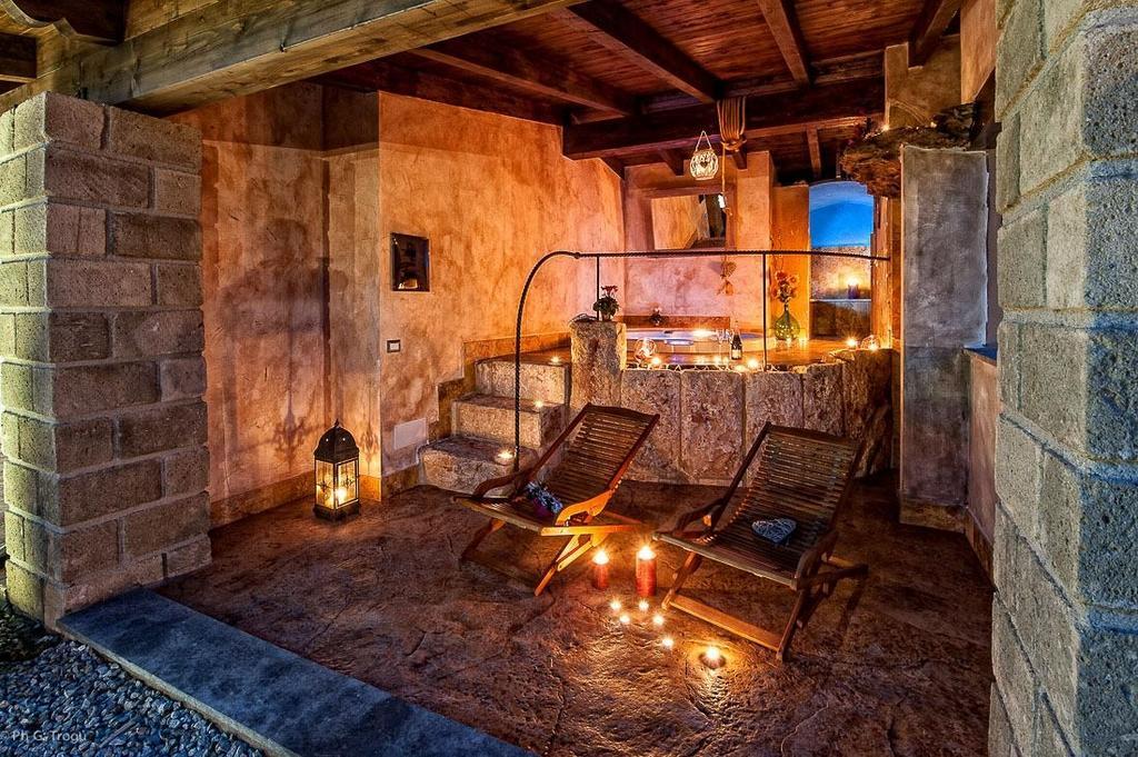 Il Giardino Dei Flintstones B&B Cerveteri Kültér fotó