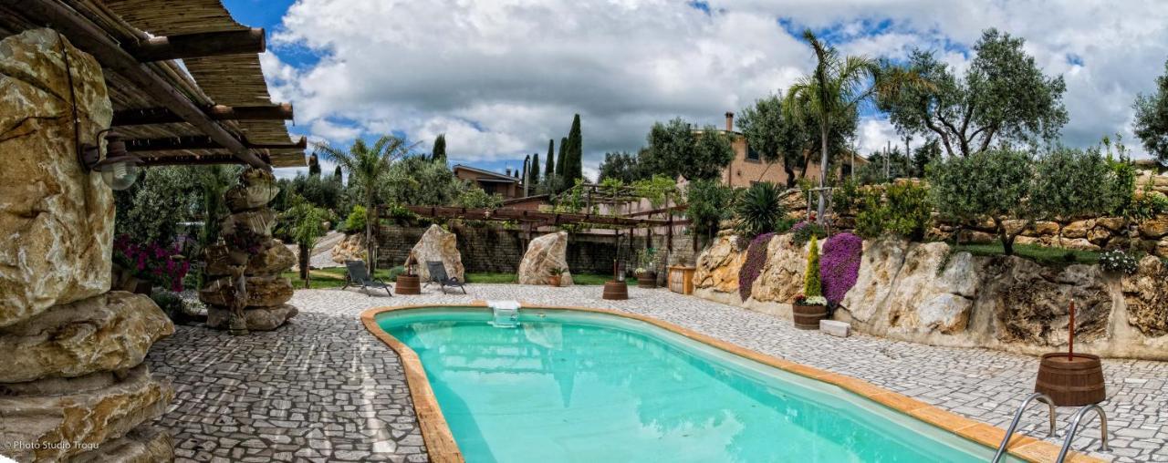 Il Giardino Dei Flintstones B&B Cerveteri Kültér fotó